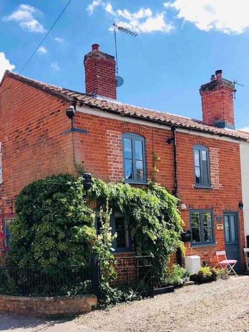 The Town House Villa Aylsham Ngoại thất bức ảnh